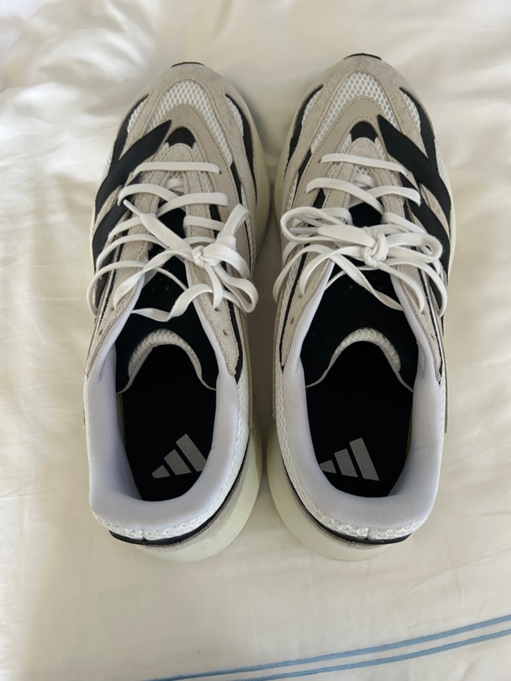 Adidas White and Black Lightstrike  Retro Running Shoes Size 12